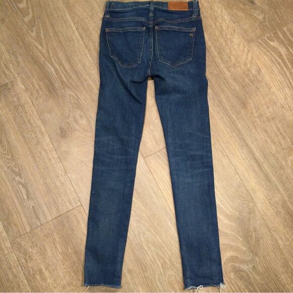 Madewell 9” high rise skinny dark wash jean 24 - Picture 4 of 6